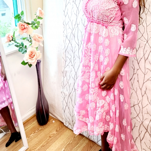 8️⃣2️⃣New boutique Pink,yellow chikankari maxi dress - Picture 2 of 12
